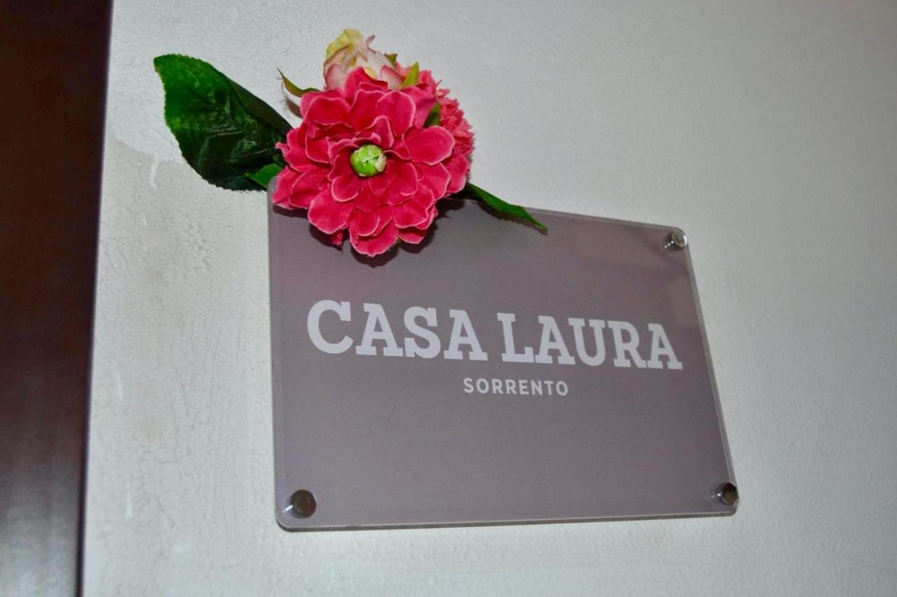 Casa Laura Sorrento Hotel ภายนอก รูปภาพ